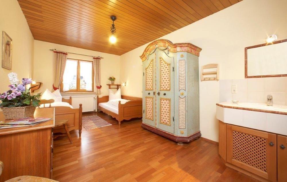 Apartments- Und Ferienhaus Anton การ์มิช-พาร์เทนเคียร์เชน ภายนอก รูปภาพ