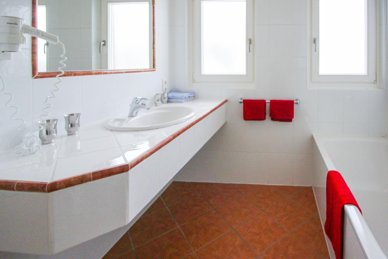 Apartments- Und Ferienhaus Anton การ์มิช-พาร์เทนเคียร์เชน ภายนอก รูปภาพ