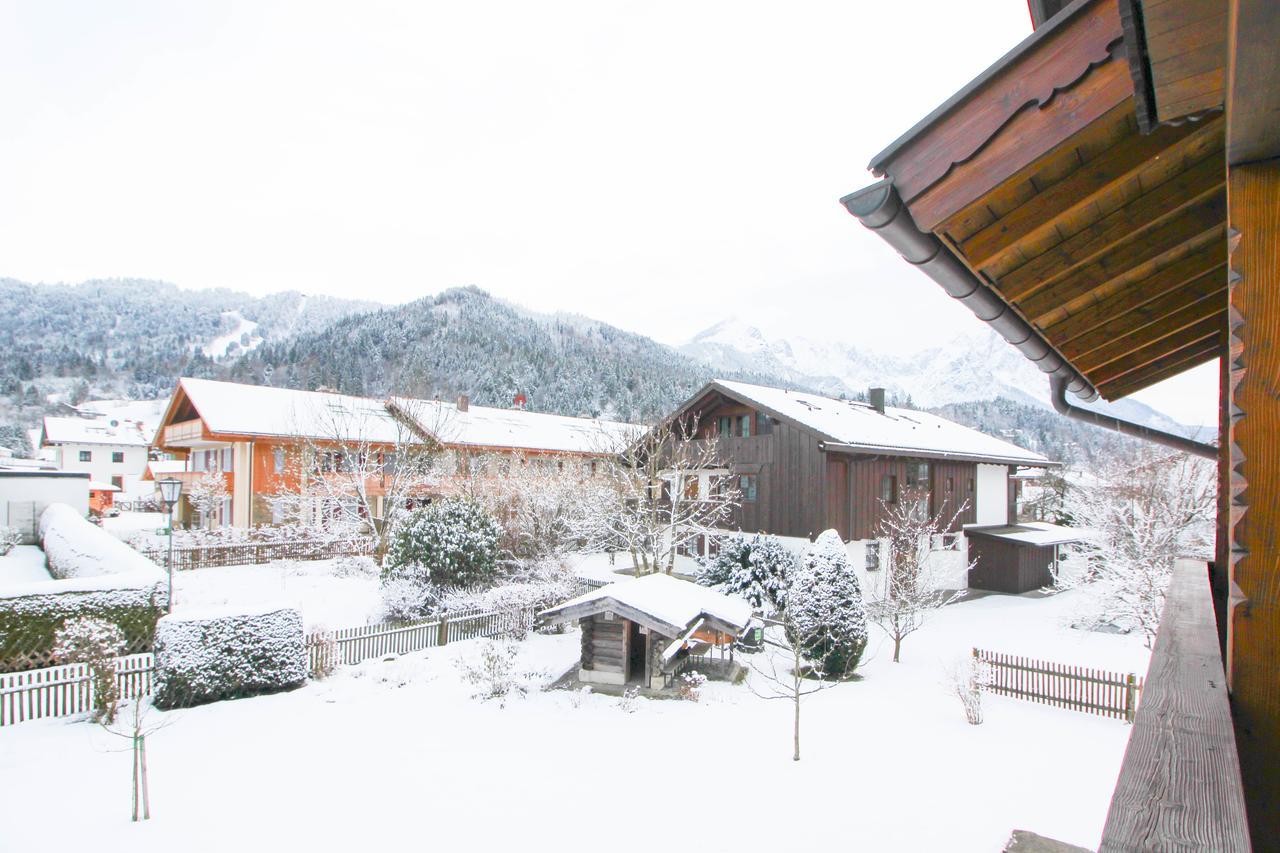 Apartments- Und Ferienhaus Anton การ์มิช-พาร์เทนเคียร์เชน ภายนอก รูปภาพ