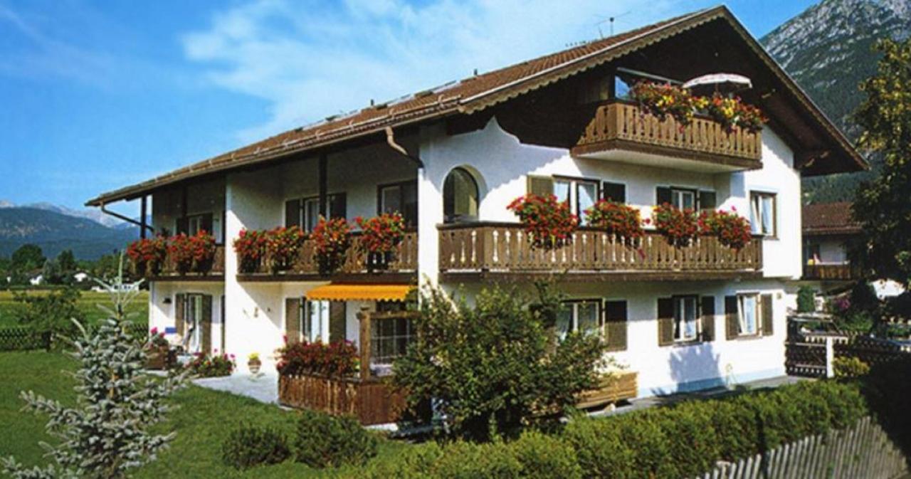 Apartments- Und Ferienhaus Anton การ์มิช-พาร์เทนเคียร์เชน ภายนอก รูปภาพ